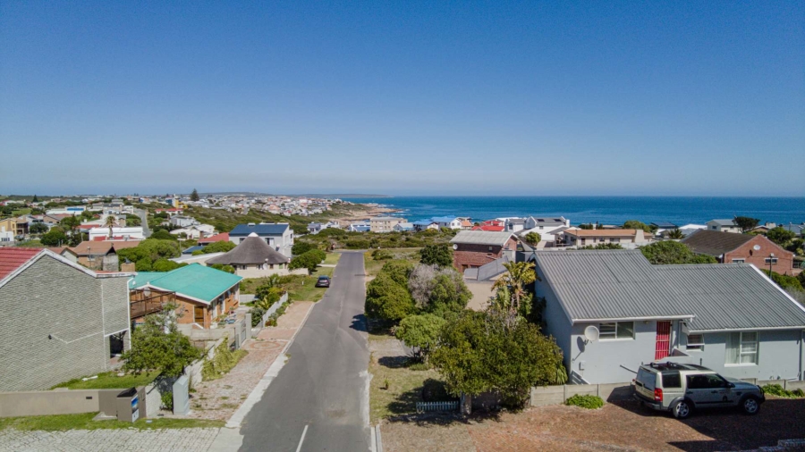 4 Bedroom Property for Sale in De Kelders Western Cape